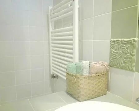 Luxury Camelia. Mountains, Golf, Horses, Levada Walks. Villa Santo Antonio da Serra
