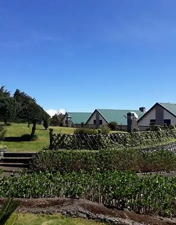 Luxury Camelia. Mountains, Golf, Horses, Levada Walks. Santo Antonio da Serra