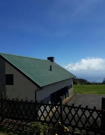Luxury Camelia. Mountains, Golf, Horses, Levada Walks. Villa Santo Antonio da Serra