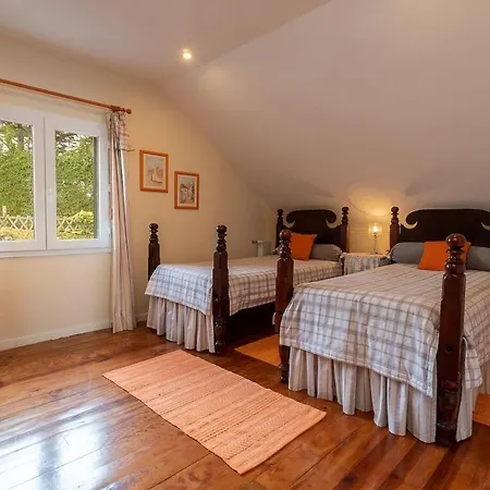Villa Luxury Camelia. Mountains, Golf, Horses, Levada Walks. Santo Antonio da Serra