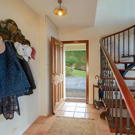 Luxury Camelia. Mountains, Golf, Horses, Levada Walks. *