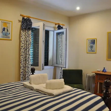 Luxury Camelia. Mountains, Golf, Horses, Levada Walks. *