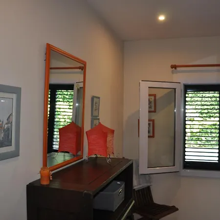 Luxury Camelia. Mountains, Golf, Horses, Levada Walks. *