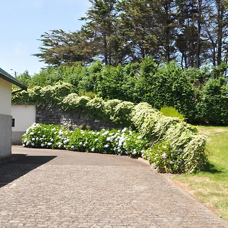 Luxury Camelia. Mountains, Golf, Horses, Levada Walks. Santo Antonio da Serra