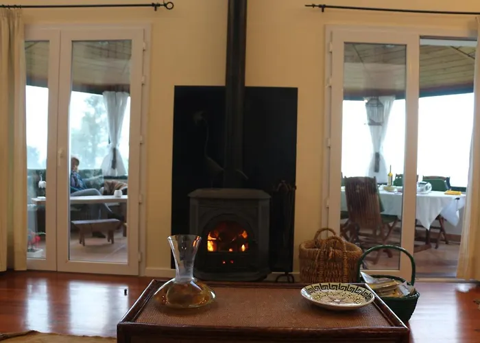 Luxury Camelia. Mountains, Golf, Horses, Levada Walks. *