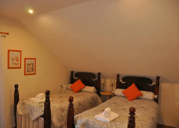 Luxury Camelia. Mountains, Golf, Horses, Levada Walks. Santo Antonio da Serra