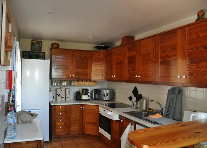 Luxury Camelia. Mountains, Golf, Horses, Levada Walks.