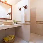Villa Luxury Camelia. Mountains, Golf, Horses, Levada Walks. *