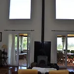 Luxury Camelia. Mountains, Golf, Horses, Levada Walks. Villa