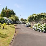 Luxury Camelia. Mountains, Golf, Horses, Levada Walks.