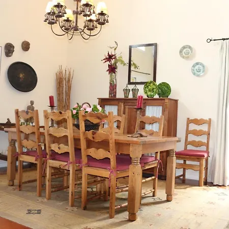 Villa Luxury Camélia. Mountains, Golf, Horses, Levada Walks. Santo Antonio da Serra
