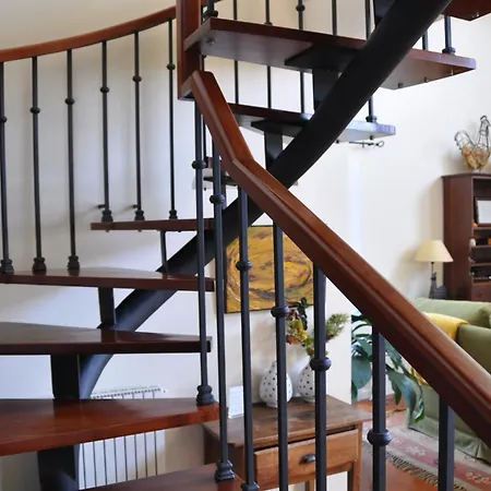 Luxury Camélia. Mountains, Golf, Horses, Levada Walks. Villa Santo Antonio da Serra