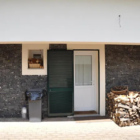 Luxury Camélia. Mountains, Golf, Horses, Levada Walks.