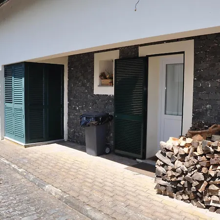 Luxury Camélia. Mountains, Golf, Horses, Levada Walks. Villa Santo Antonio da Serra