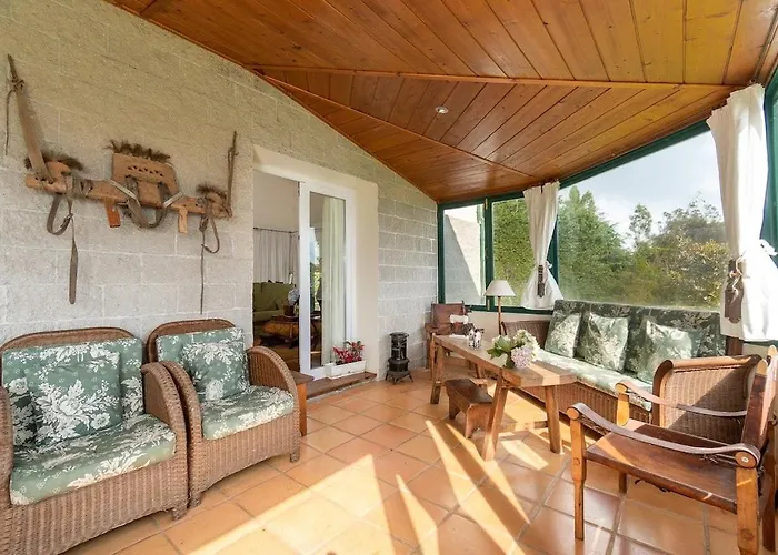 Villa Luxury Camélia. Mountains, Golf, Horses, Levada Walks. *