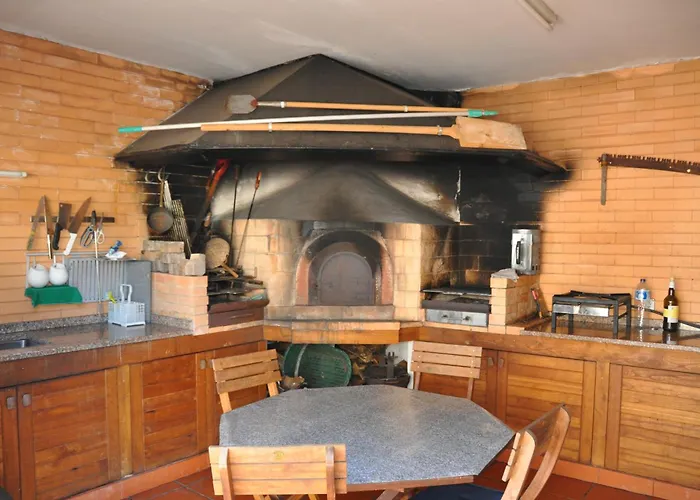 Villa Luxury Camélia. Mountains, Golf, Horses, Levada Walks.