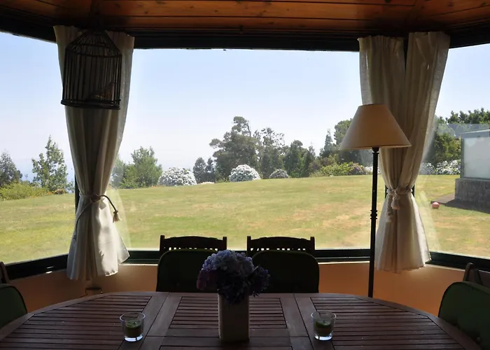 Villa Luxury Camélia. Mountains, Golf, Horses, Levada Walks. Santo Antonio da Serra